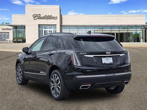 2025 Cadillac XT5 Sport