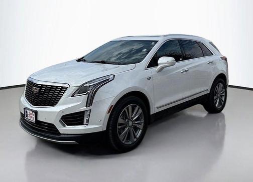 Crystal White Tri-Coat 2022 Cadillac XT5 Premium Luxury