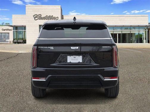 2025 Cadillac Escalade IQ Luxury