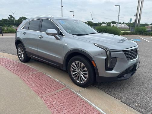 Silver Metallic 2025 Cadillac XT4 Premium Luxury