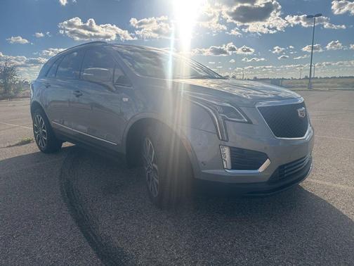 2023 Cadillac XT5 Sport