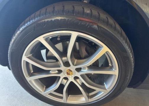 2020 Porsche Cayenne Base