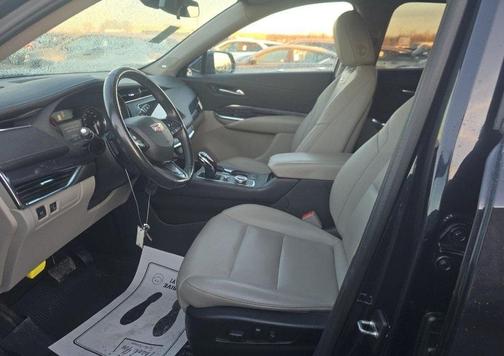 2023 Cadillac XT4 Luxury