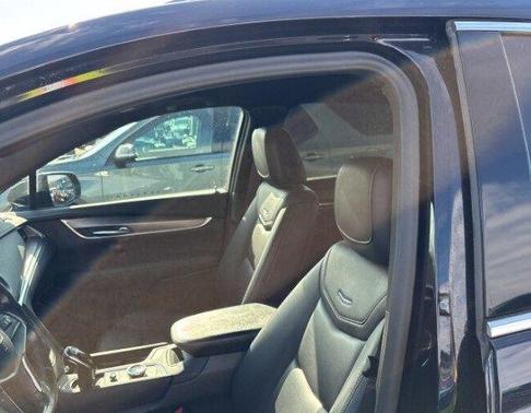 2022 Cadillac XT5 Luxury