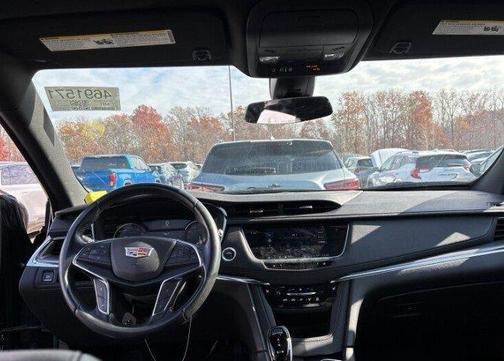 2022 Cadillac XT5 Luxury