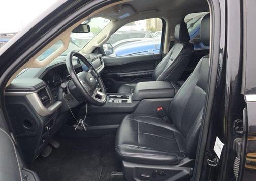 Agate Black Metallic 2024 Ford Expedition XLT