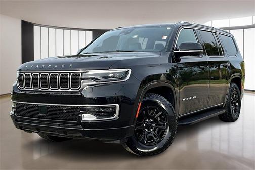 2023 Jeep Wagoneer Base