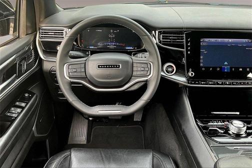 2023 Jeep Wagoneer Base