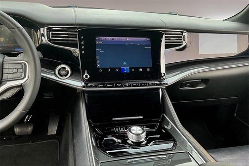 2023 Jeep Wagoneer Base