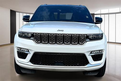 2023 Jeep Grand Cherokee Summit