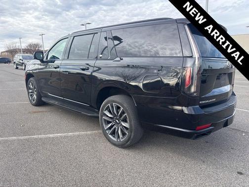 2023 Cadillac Escalade ESV Sport