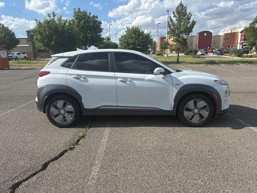 Chalk White 2020 Hyundai KONA EV Ultimate