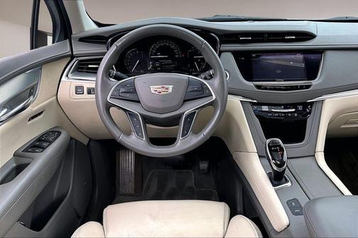 2017 Cadillac XT5 Premium Luxury