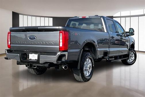 2023 Ford F-250 XLT