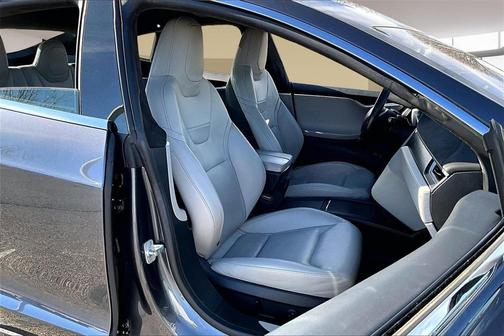 2016 Tesla Model S 75D