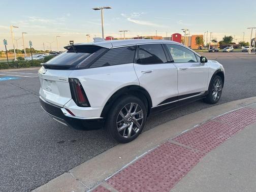 Crystal White Tri-Coat 2025 Cadillac OPTIQ Luxury