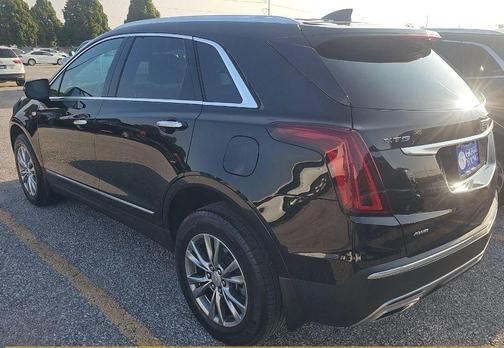 2022 Cadillac XT5 Premium Luxury