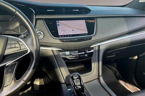 2022 Cadillac XT5 Premium Luxury