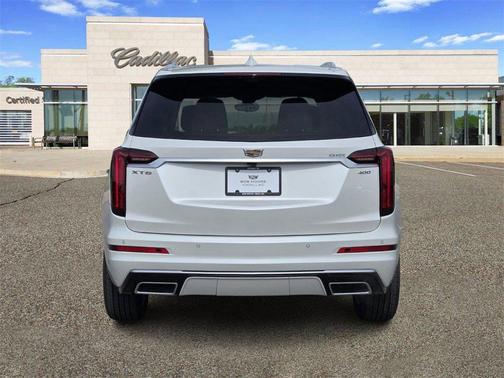 2025 Cadillac XT6 Premium Luxury FWD