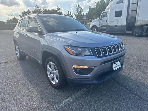 Billet Silver Metallic Clearcoat 2018 Jeep Compass Latitude