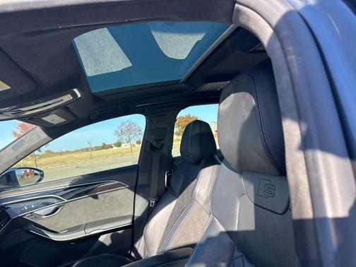 2020 Audi S8 4.0T quattro