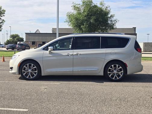2020 Chrysler Pacifica Limited