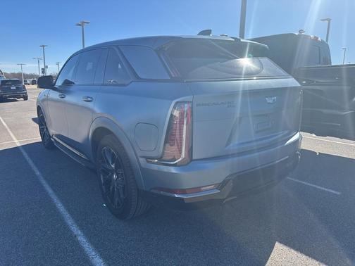 2025 Cadillac Escalade IQ Sport 2