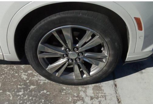 2022 Cadillac XT6 Premium Luxury FWD