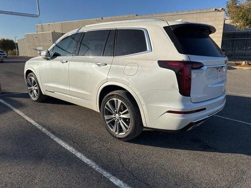 2022 Cadillac XT6 Premium Luxury FWD