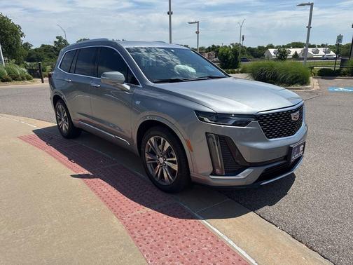 Silver Metallic 2025 Cadillac XT6 Premium Luxury FWD