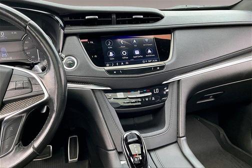 2023 Cadillac XT5 Sport