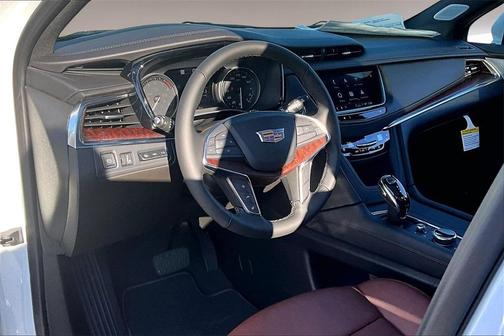 2026 Cadillac XT5 Premium Luxury