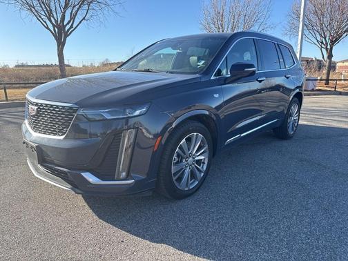 2025 Cadillac XT6 Premium Luxury FWD