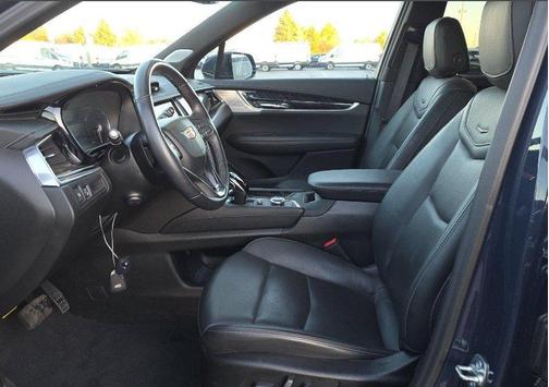 2025 Cadillac XT6 Premium Luxury FWD