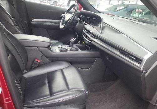 2024 Cadillac XT4 Premium Luxury