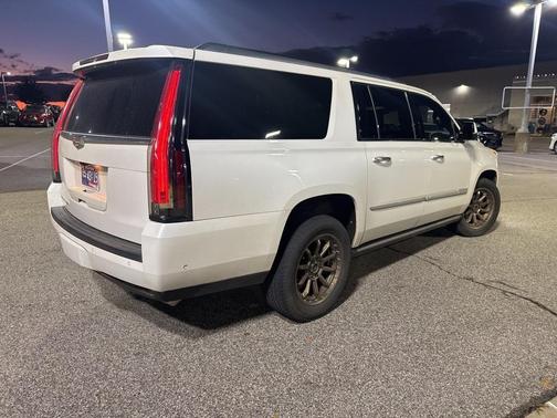 2019 Cadillac Escalade ESV Platinum