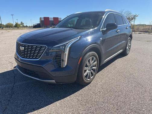 2019 Cadillac XT4 Premium Luxury