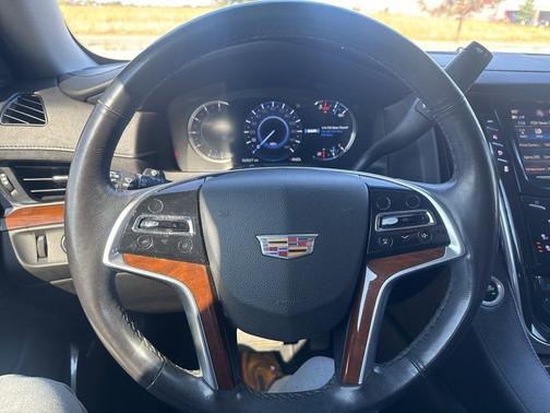 2018 Cadillac Escalade Standard