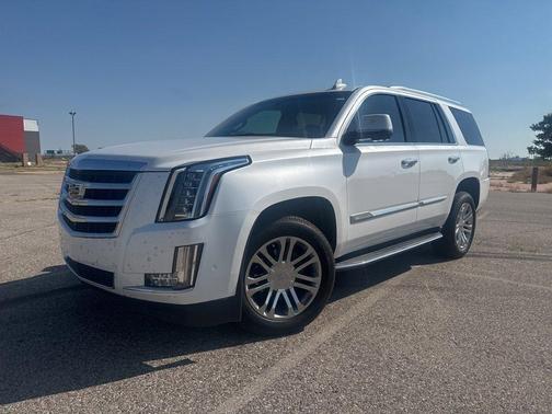 2018 Cadillac Escalade Standard