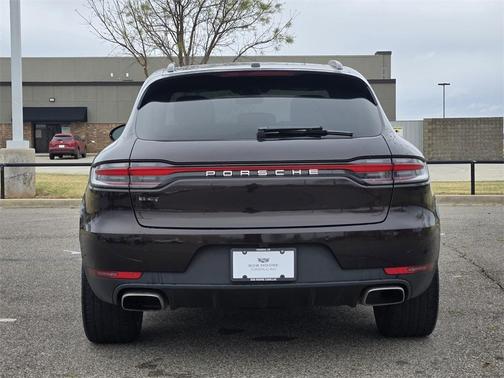 2021 Porsche Macan Base