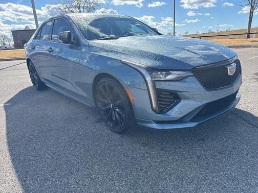 2023 Cadillac CT4 Sport