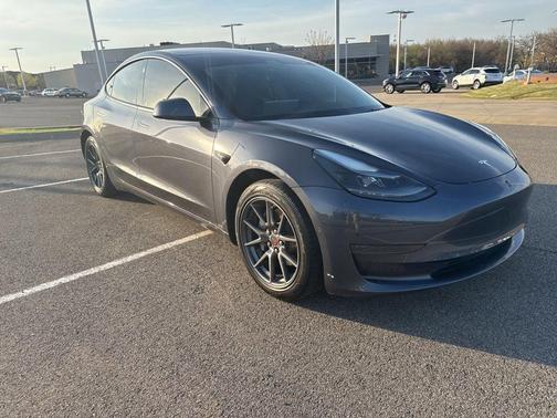 2022 Tesla Model 3 Base