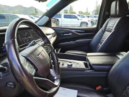 2023 Cadillac Escalade Sport Platinum