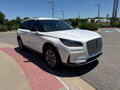 Pristine White 2023 Lincoln Corsair Standard