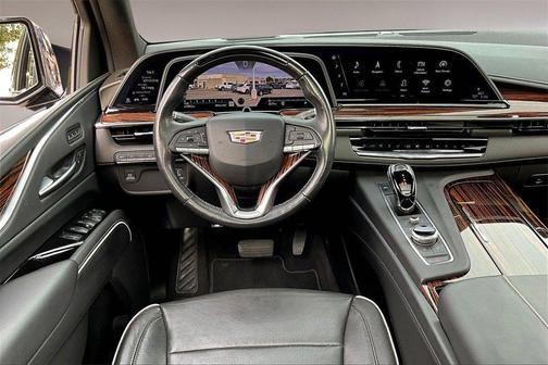 2022 Cadillac Escalade ESV Premium Luxury