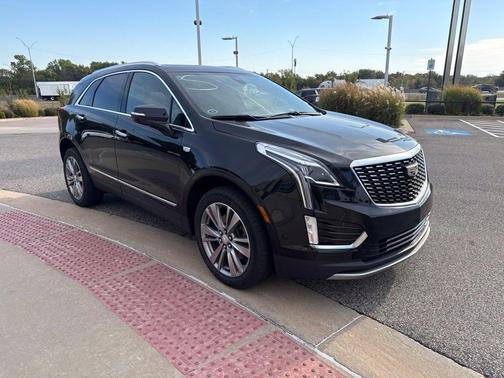 Stellar Black Metallic 2024 Cadillac XT5 Premium Luxury