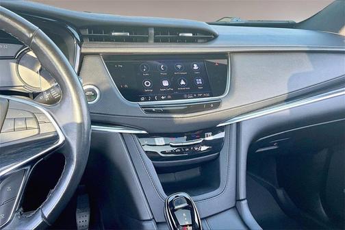 2022 Cadillac XT5 Premium Luxury