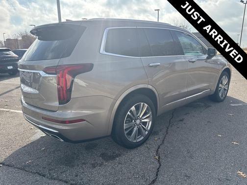 2022 Cadillac XT6 Premium Luxury AWD