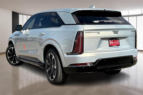 2025 Cadillac Escalade IQ Sport 2