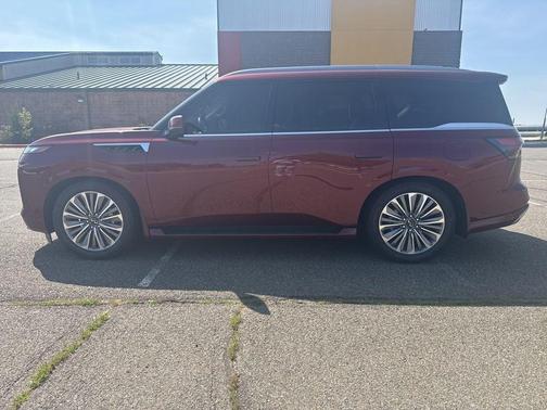 2025 INFINITI QX80 SENSORY